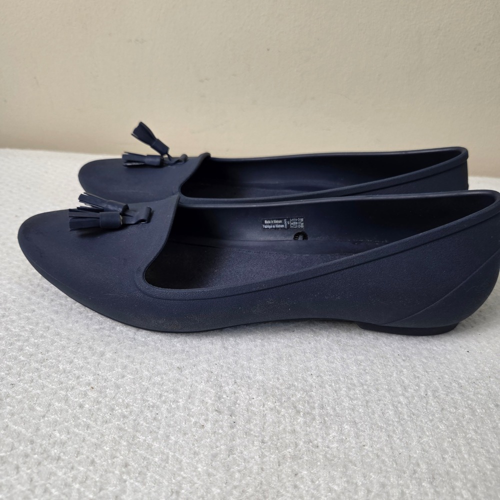 Crocs Women Navy Blue Tassel Pointed Toe Loafer Flats Size 8 Waterproof Comfort